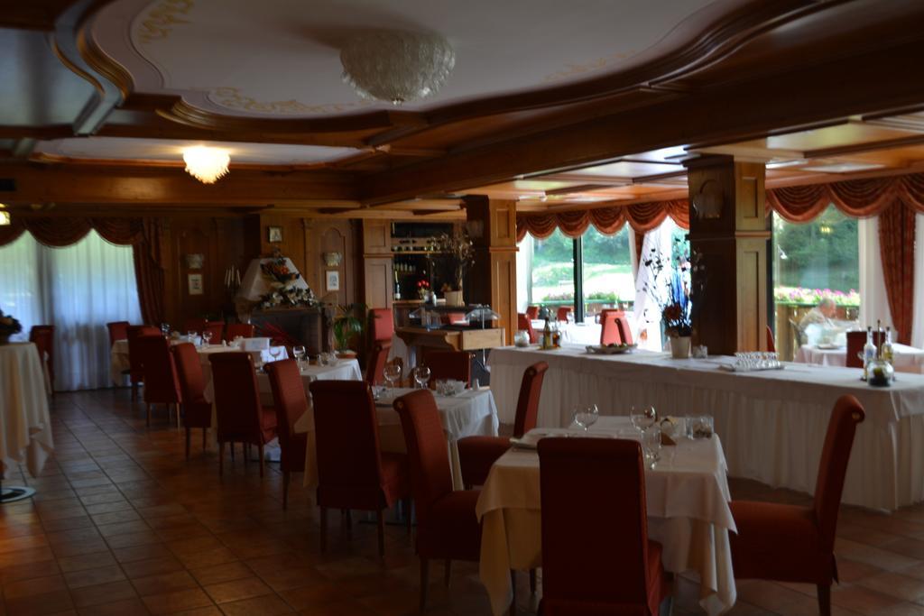 Chalet Al Lago San Vito di Cadore Bagian luar foto