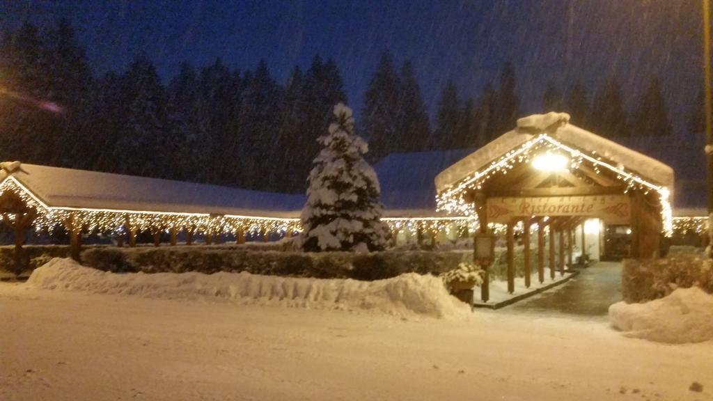 Chalet Al Lago San Vito di Cadore Bagian luar foto
